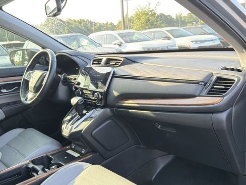 Used 2020 Honda CR-V Touring image 19