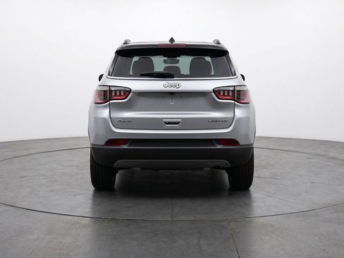 Used 2025 Jeep Compass Limited AWD/4WD image 7