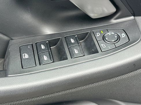 Used 2024 BMW i5 eDrive40i w/ Premium Package image 13