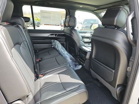 New 2026 Jeep Grand Wagoneer 4WD image 15
