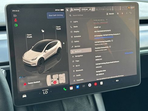 Used 2023 Tesla Model Y Performance AWD/4WD image 27