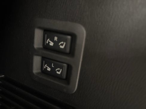 Used 2017 INFINITI QX80 4WD w/ Deluxe Technology Package image 44