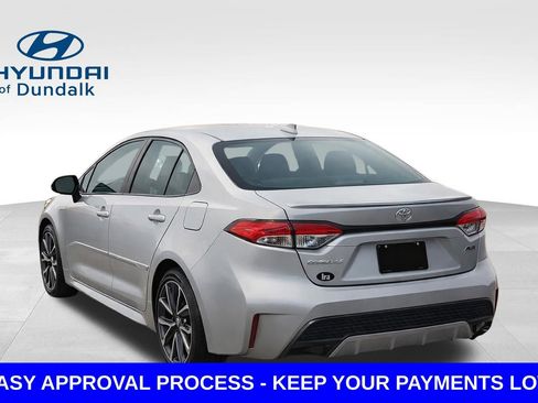 Used 2021 Toyota Corolla SE w/ SE Premium Package FWD image 5