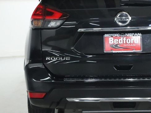 Used 2018 Nissan Rogue SL AWD/4WD image 43