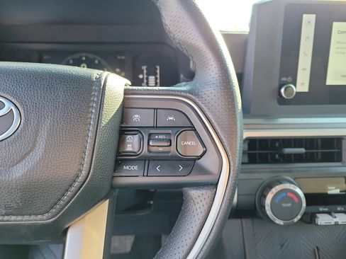 Used 2025 Toyota 4Runner SR5 image 23