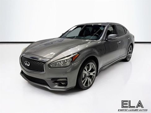 Used 2015 INFINITI Q70 3.7 w/ Sport Package RWD image 4