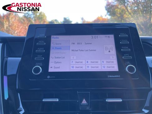 Used 2022 Toyota Camry SE image 32