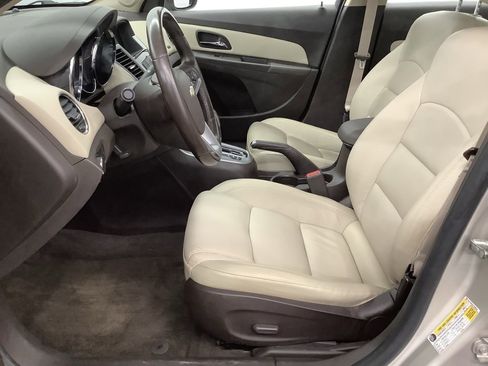 Used 2014 Chevrolet Cruze Diesel image 11