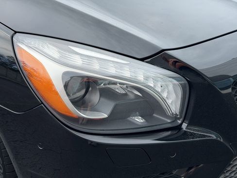 Used 2013 Mercedes-Benz SL 550 image 12