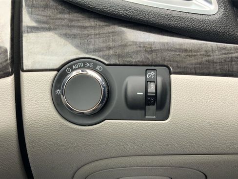 Used 2016 Buick Encore FWD image 17