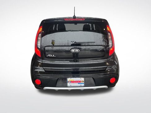 Used 2017 Kia Soul + image 47