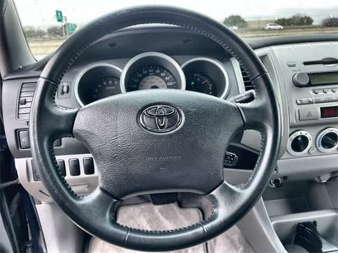 Used 2006 Toyota Tacoma PreRunner image 17