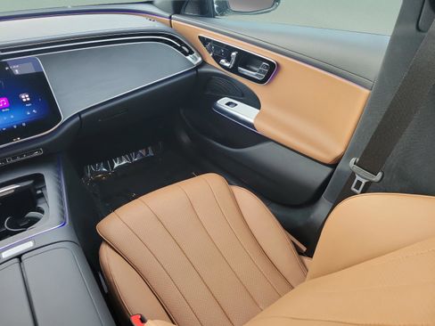 Certified 2025 Mercedes-Benz E 350 Sedan image 10