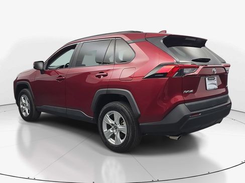 Used 2020 Toyota RAV4 XLE w/ Convenience Package FWD image 6