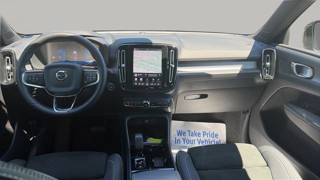 Certified 2023 Volvo XC40 B5 Plus w/ Climate Package AWD/4WD image 15