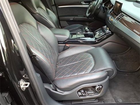 Used 2017 Audi S8 Plus w/ Dynamic Package image 7