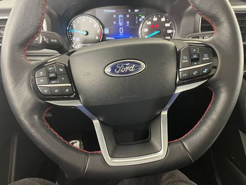 Used 2023 Ford Explorer ST-Line w/ Class IV Trailer Tow Package AWD/4WD image 23