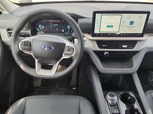 New 2026 Ford Explorer Active w/ Active Comfort Package AWD/4WD image 11