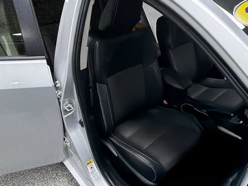 Used 2015 Toyota Corolla S FWD image 28