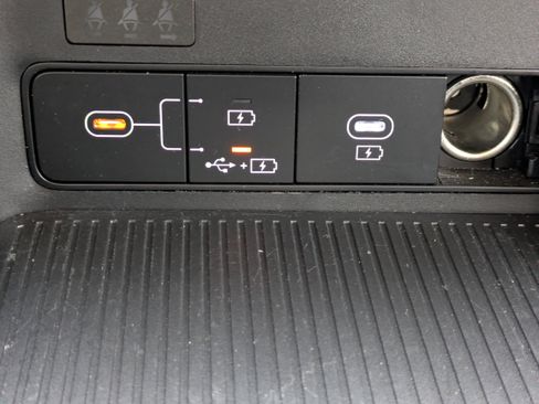 Certified 2025 Hyundai Kona SE image 22