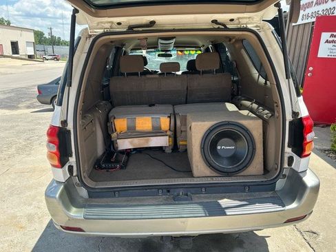 Used 2003 Toyota Sequoia SR5 RWD image 8