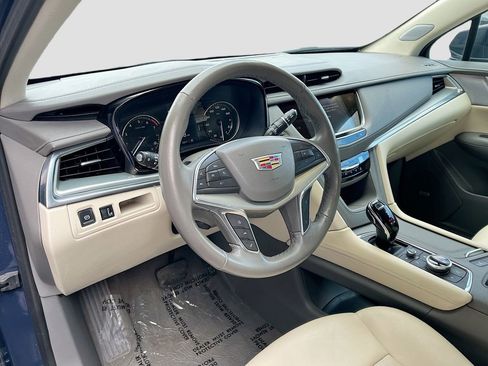 Used 2024 Cadillac XT5 Premium Luxury AWD/4WD image 9