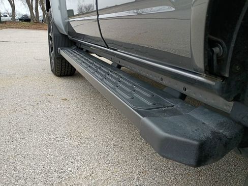 Used 2023 Ford Bronco Outer Banks image 12