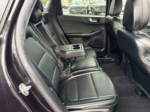 Used 2025 Ford Escape Platinum image 16