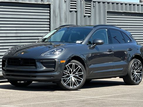 Used 2026 Porsche Macan AWD/4WD image 1