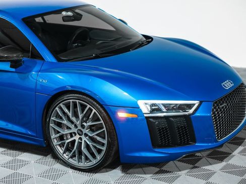 Used 2017 Audi R8 V10 plus AWD/4WD image 5