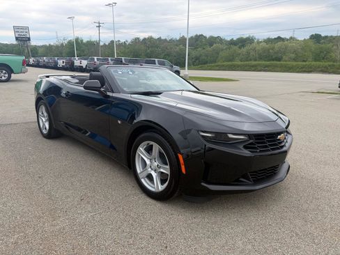 Used 2024 Chevrolet Camaro LT RWD image 8