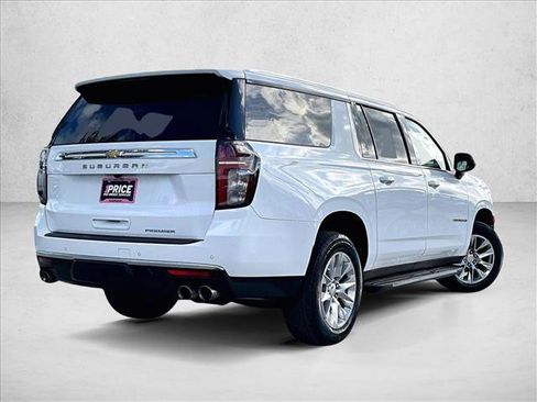 Used 2023 Chevrolet Suburban Premier image 2