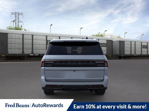 New 2026 Lincoln Navigator L Reserve AWD/4WD image 5