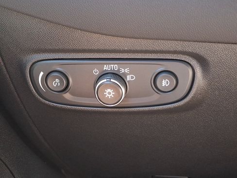 Certified 2024 Chevrolet Equinox Premier AWD/4WD image 25