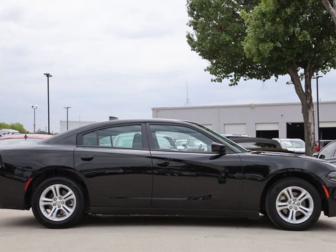 Used 2023 Dodge Charger SXT RWD image 3