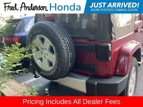 Used 2012 Jeep Wrangler Unlimited Sahara w/ Max Tow Pkg AWD/4WD image 6