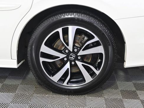 Used 2018 Honda Odyssey Elite image 13