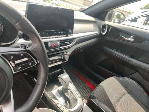 Used 2023 Kia Forte GT-Line w/ GT-Line Technology Package FWD image 29