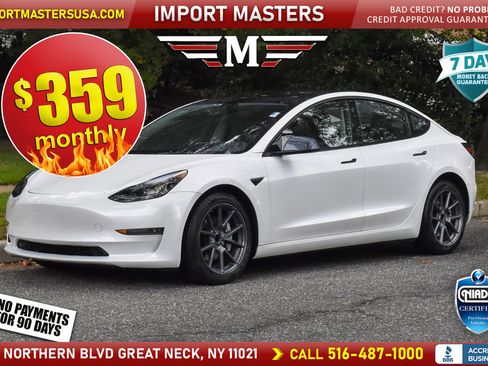 Used 2023 Tesla Model 3 Standard Range image 1