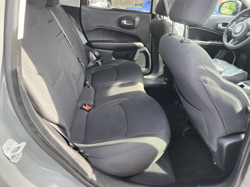 Used 2019 Jeep Compass Sport AWD/4WD image 17