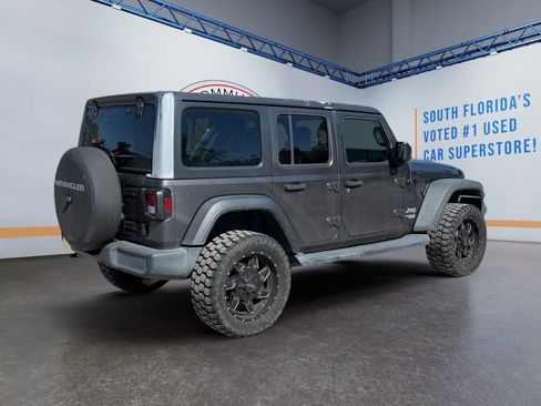 Used 2019 Jeep Wrangler Unlimited Sport S image 6