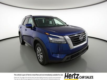 Used 2025 Nissan Pathfinder SV