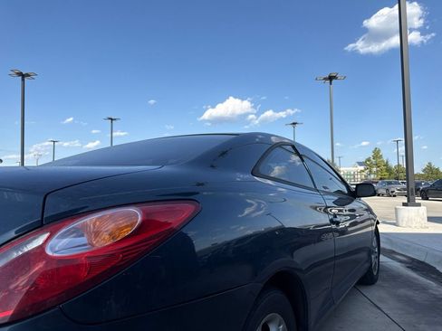 Used 2004 Toyota Solara SE FWD image 6