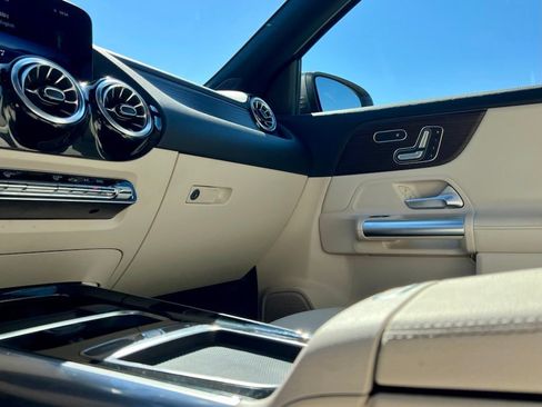 Used 2026 Mercedes-Benz GLA 250 4MATIC image 13