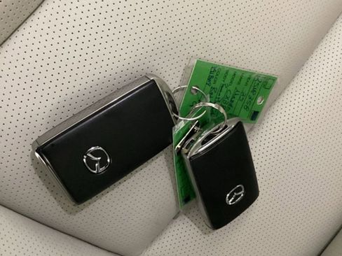 Used 2025 MAZDA CX-30 2.5 Turbo w/ Premium Plus Pkg image 37