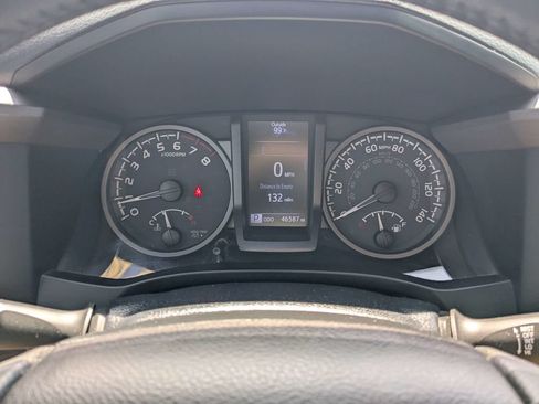 Used 2022 Toyota Tacoma TRD Sport w/ Technology Package AWD/4WD image 24