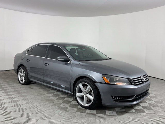 Used 2015 Volkswagen Passat 1.8T Sport FWD image 3
