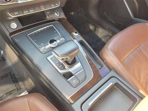 Used 2018 Audi Q5 2.0T Premium Plus w/ Premium Plus Package image 27