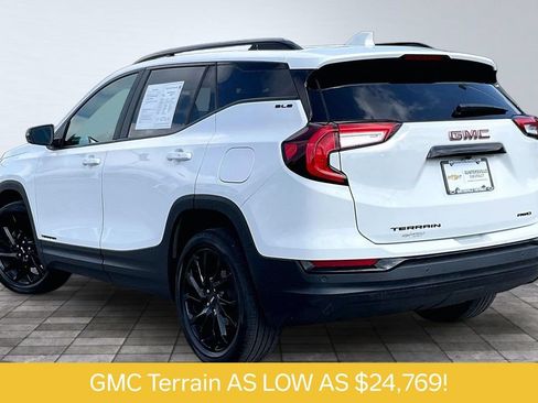 Used 2023 GMC Terrain SLE w/ Driver Convenience Package AWD/4WD image 13