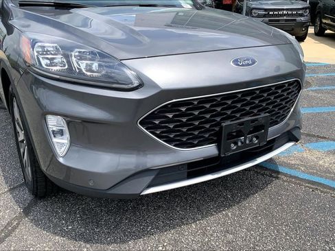 Used 2022 Ford Escape Titanium w/ Class II Trailer Tow Package AWD/4WD image 4